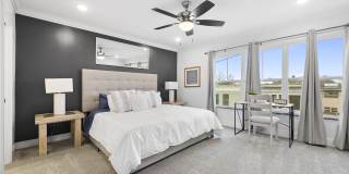 127 East 8th Avenue Gallery 14