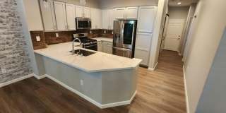 Folsom Esplanade Condo - Gallery 4
