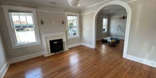 323 Huger Street Gallery 1