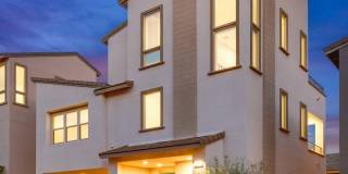 Tri-Level Three Bedroom Home with Spectacular City & Mountain Views Gallery 7