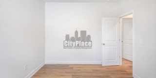 1135 West 21st Street Gallery 16
