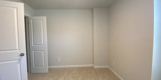 Room in 4 Bedroom Home at Statesville Ave Gallery 35