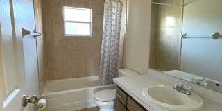 MOVE IN SPECIAL-Nice 2/1 Duplex Home for Rent in St. Cloud Gallery 9