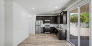 105 W Latona Gallery 12