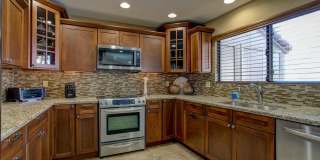 Gorgeous property in Courtside Casitas at the Racquet Club Scottsdale.   Luxury living and like being at a Resort!!! 5 Pools!!  Updated Unit!!!  This place is gorgeous!!! Gallery 7