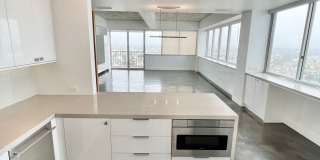 Private 16th-Floor Oceanview Residence with Belmont Pier Views Gallery 8