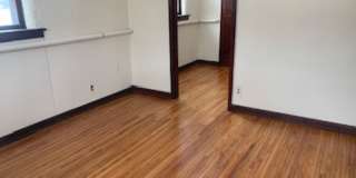 1642 Charles Gallery 19