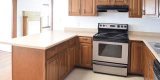 3408 Gillham Gallery 18