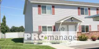 2 Bed / 1.5 Bath Townhouse - Idaho Falls Gallery 1