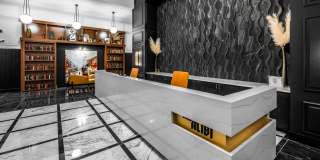 The ALIBI at Lake Lilly Gallery 7