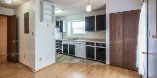 Beautiful One-Bedroom Apartment with Washer/Dryer Near CSU! Gallery 10