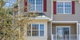 102 Lakeview Ct Gallery 1