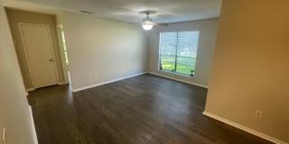 229 Craddock Ave. Gallery 4
