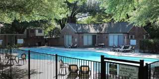 Beautiful Updated Two Story Townhouse In GREAT LOCATION Gallery 38