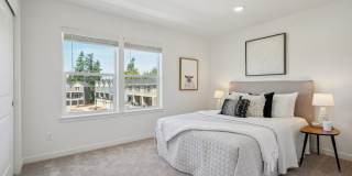 Holmes Lane Gallery 10