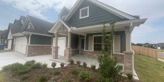 Brand New 4 Bedroom Home with Bonus Room Gallery 3