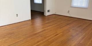 One Bed One Bath in the Heart of Fredericksburg Gallery 3