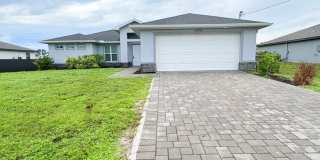 Bright 3-Bedroom Home with Open Living, Modern Kitchen & 2-Car Garage Gallery 1