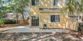 330 SUNRISE Circle Gallery 4