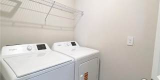 920 NE 10th Street Gallery 27