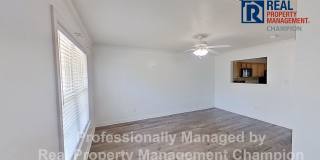 2 BD/1.5 BA Townhome with Convenient Jacksonville Location Gallery 3