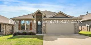 Bentonville living | 4bed 2bath Gallery 1