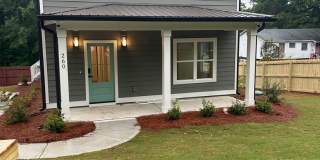 4 Bedroom New Construction, 1 mile from Campus and Downtown Gallery 1