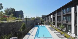 **THIS IS THE ONE IN EAST NASHVILLE** Gallery 40