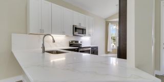 726 SW Aruba Bay Gallery 1