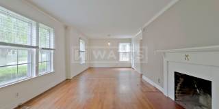 Charming 2BR/1BA Bungalow in Crestwood South Gallery 5