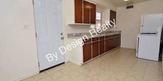 Midtown 2 Bed 1 Bath - A/C - Fenced Yard - Covered Parking Gallery 8