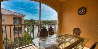 Annual Unfurnished 3rd Floor Condo in L Pavia with Community Pool! Gallery 12