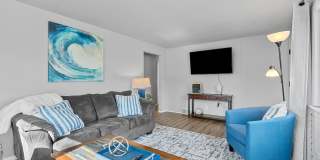 3 BR 1.5 BA ranch house w/ large garage Gallery 1