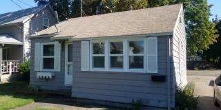 1010 Garnet St. Gallery 18