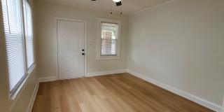 Updated 2 bedroom Townhouse - Garfield Park-South Neighborhood Gallery 6