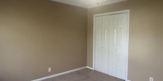 137 N Springs Court Gallery 18
