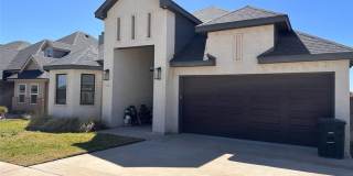 1718 Urban Avenue Gallery 1