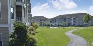 Woodmont Mews Apartments Gallery 2