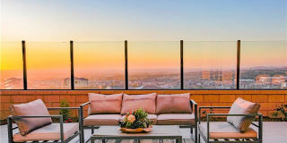 137 Oakstone Gallery 1