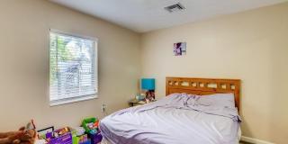 1037 N Victoria Park Road Gallery 11