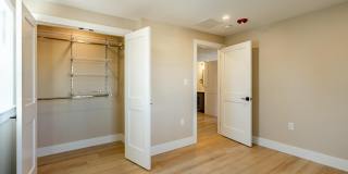 530 WASHINGTON Avenue Gallery 17
