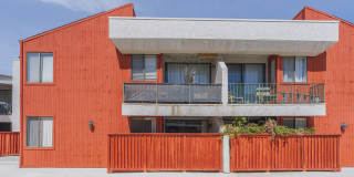 7211 Cozycroft Avenue - 1#23 Gallery 21