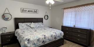 Furnished 3 BR Vacation Rental Includes utilities Near Target Center/Golf/Hwy 95 Gallery 14