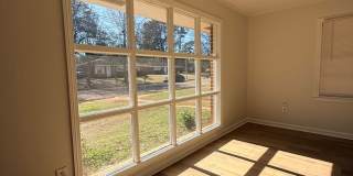 For Rent – Updated 3 Bed / 1 Bath Home Gallery 3