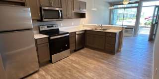 Plaza 93 West Apartments Gallery 13