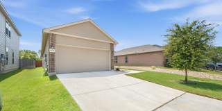 *COMING SOON* Kitchen Lovers Dream – Tons of Cabinet Space & Included Appliances! Gallery 5