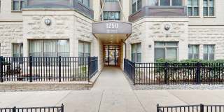 1250 S Indiana Avenue Gallery 2