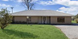 616 E Broussard Road Gallery 1