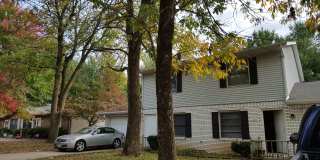 3 Beds, 1.5 Bath Townhome with Garage Gallery 1