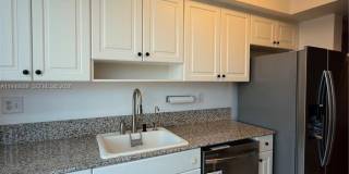 2501 SW 37th Ave Gallery 1